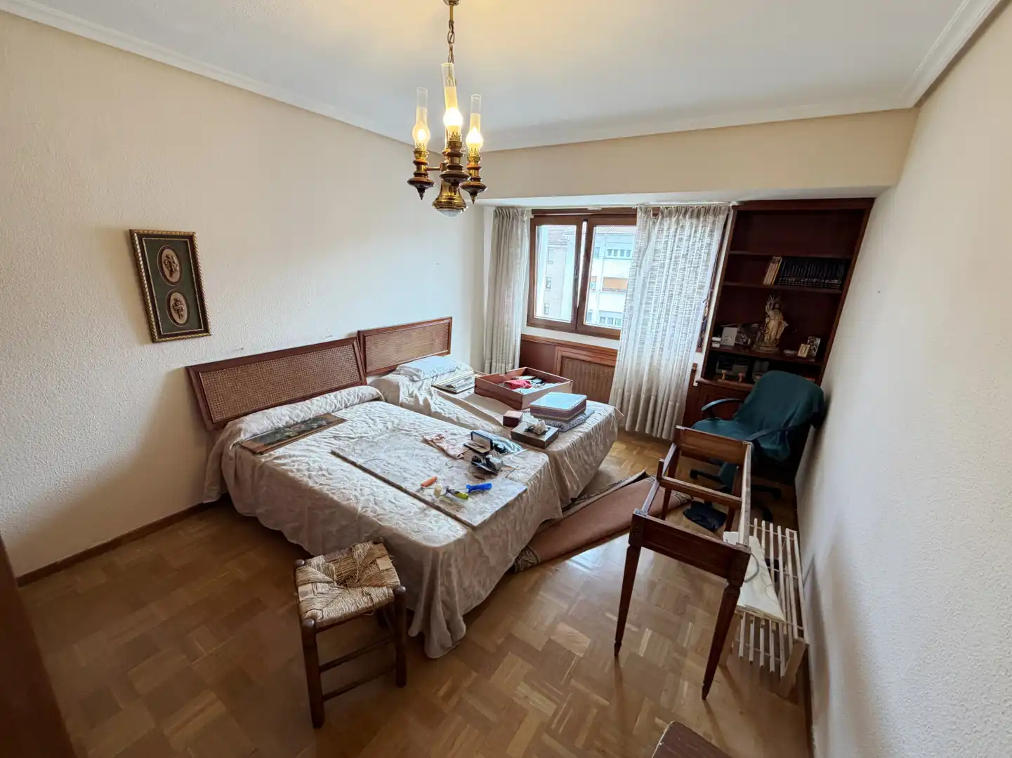 Dormitori de Pis en venda en Avilés amb Calefacció, Parquet i Terrassa