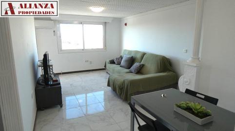 Foto 2 de Piso de alquiler en La Unión - Cruz de Humilladero - Los Tilos, Málaga Capital