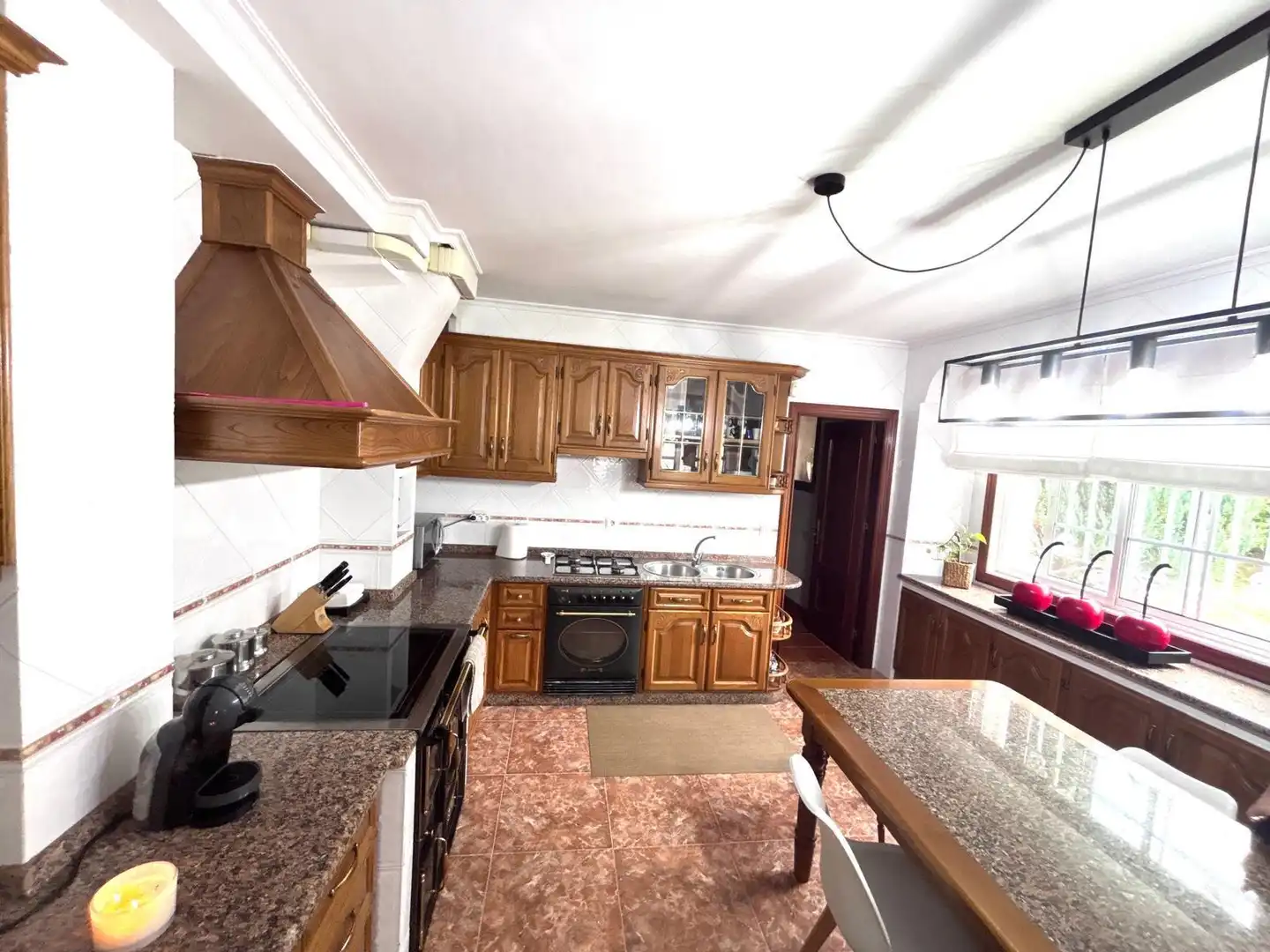 Küche von Haus oder Chalet zum Verkauf in Lalín mit Heizung, Privatgarten und Parkett