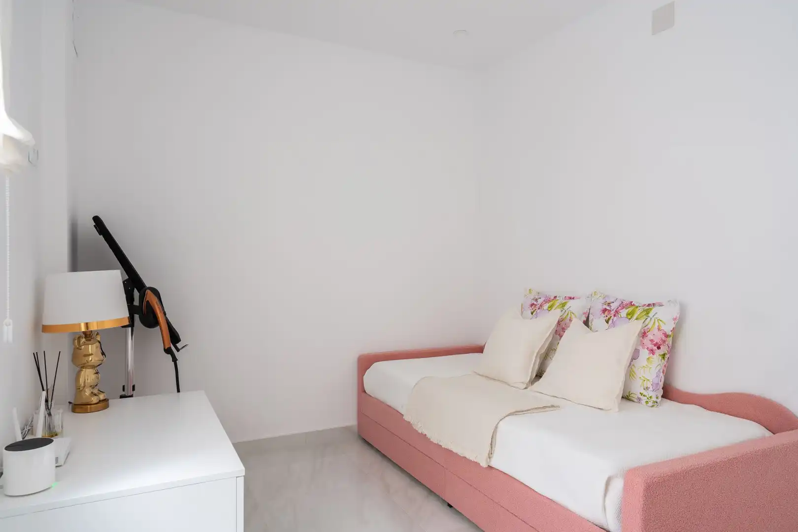 Casa adosada en venta en La Mairena