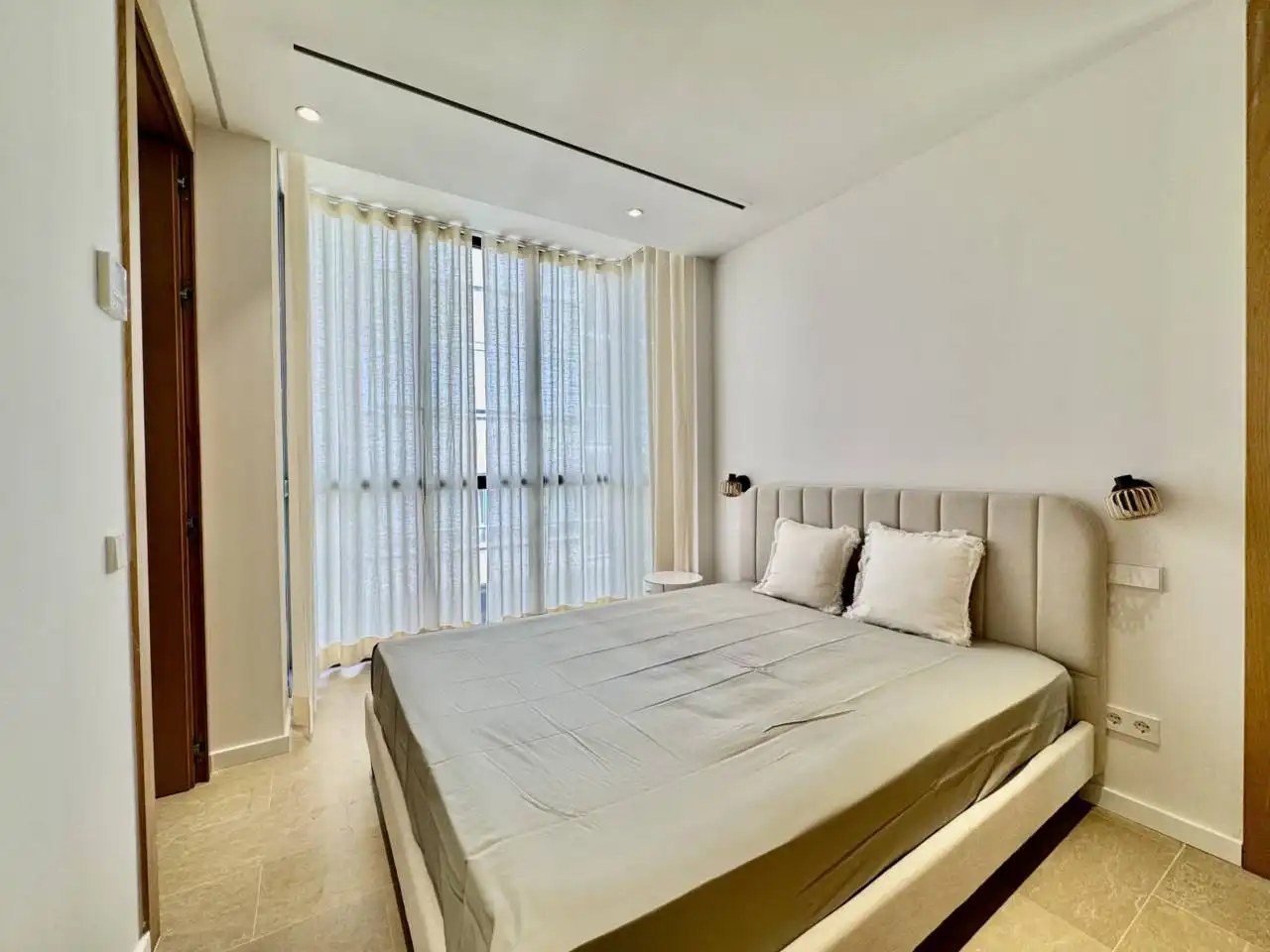 Schlafzimmer von Wohnung zur Miete in Centre