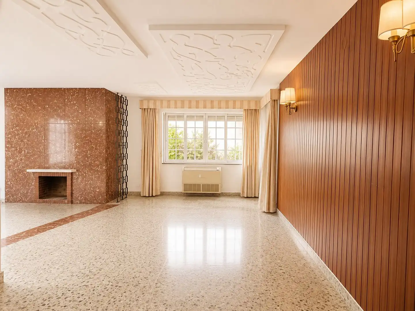 Sala d'estar de Casa o xalet en venda en Málaga amb Terrassa, Traster i Piscina