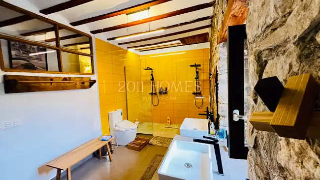 Baño de Finca rústica en venta en Úbeda con Jardín privado, Terraza y Piscina