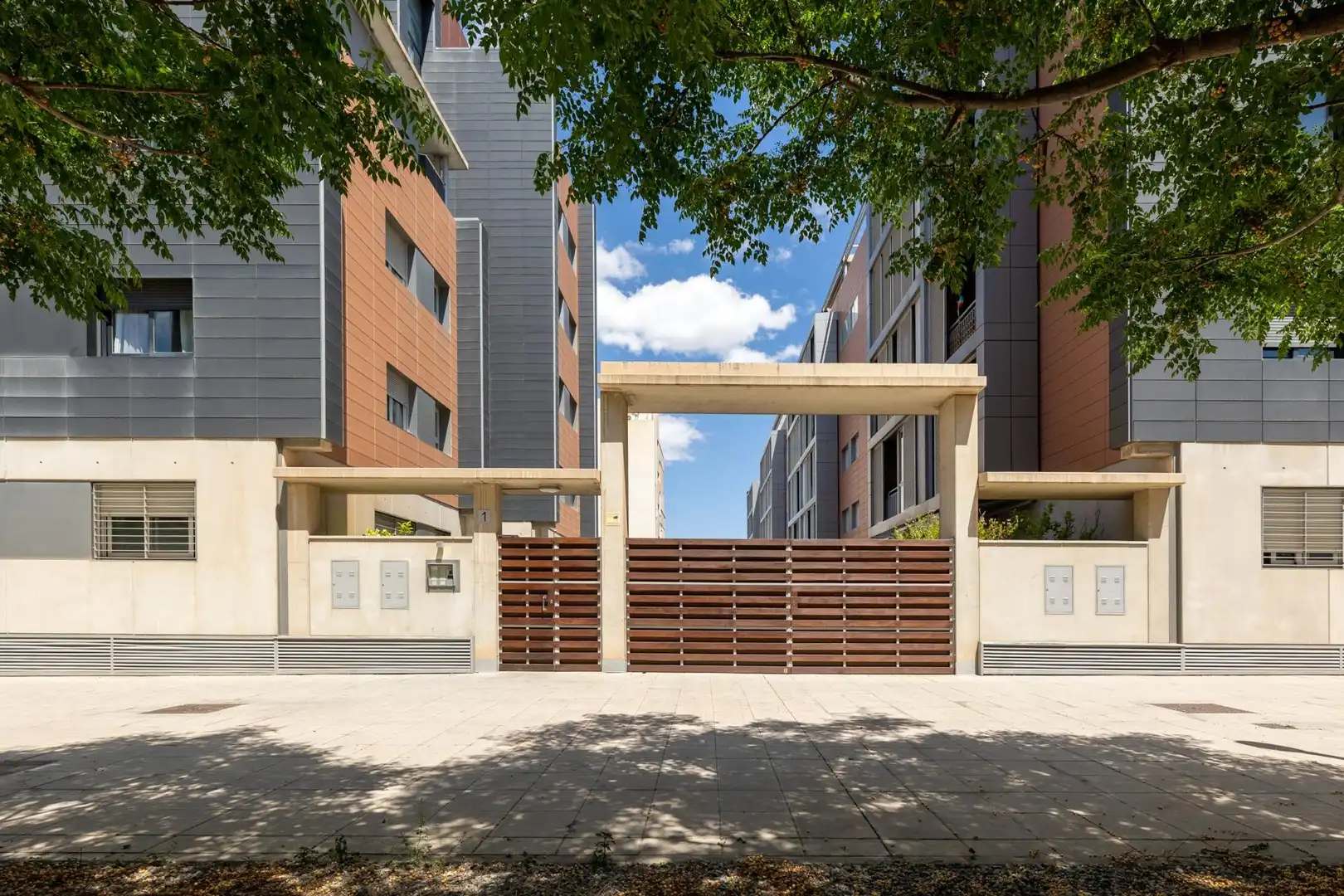 Exterior view of Flat for sale in Armilla