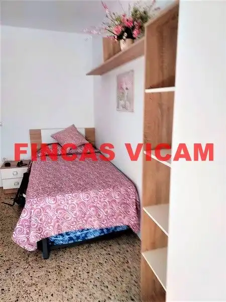 Schlafzimmer von Wohnung zur Miete in Huesca mit Heizung, Möbliert und Ofen