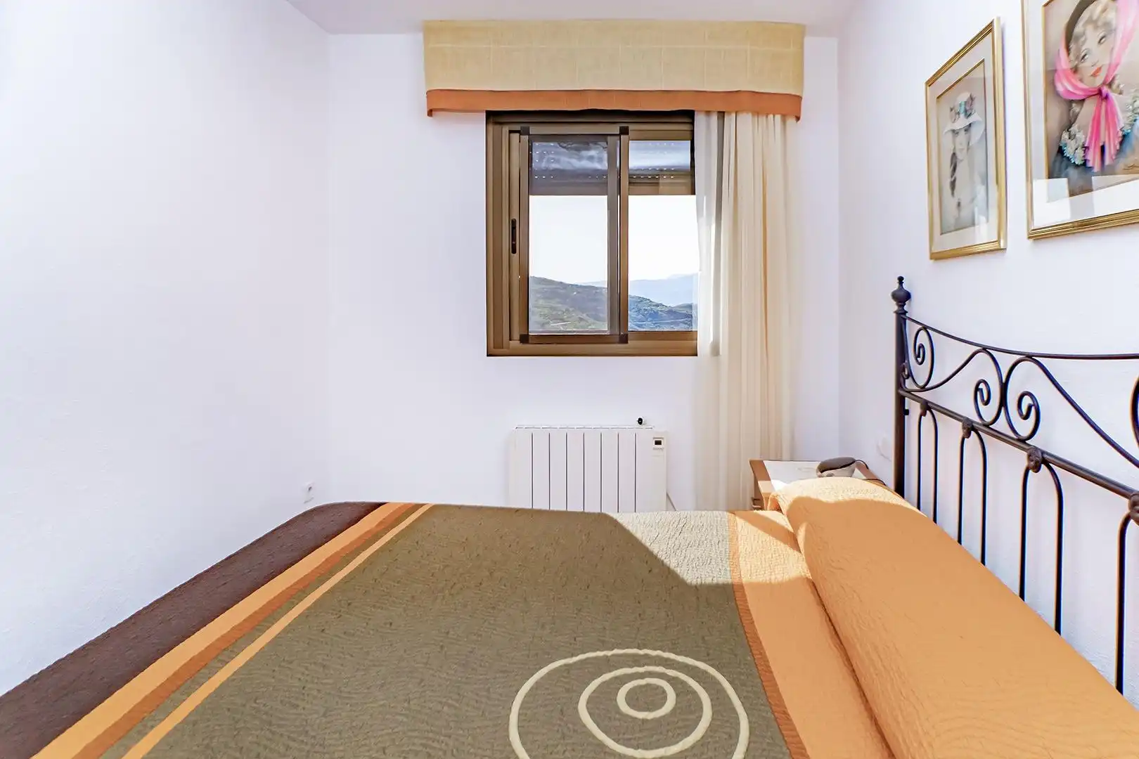 Schlafzimmer von Country house zum Verkauf in Paterna del Río