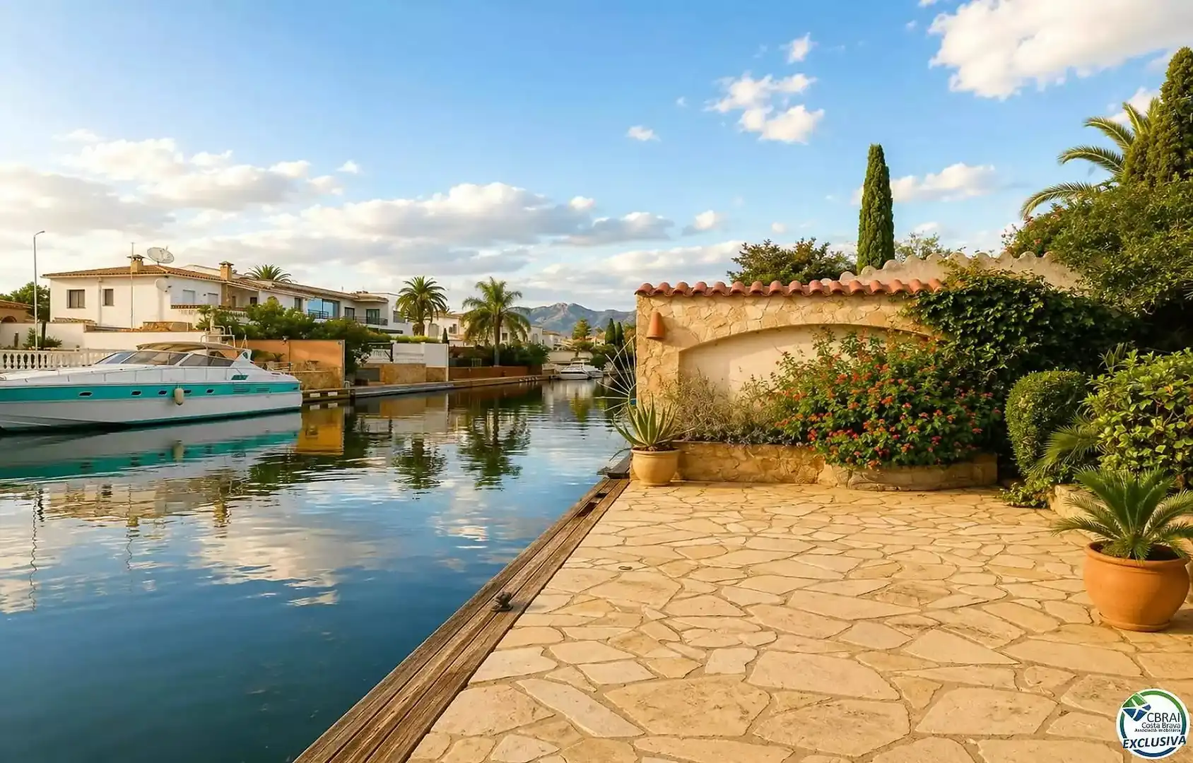 Vista exterior de Casa o chalet en venta en Empuriabrava con Aire acondicionado, Calefacción y Trastero
