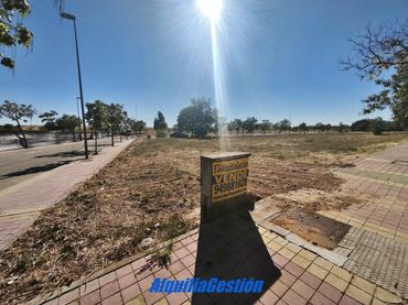 Terreno residencial en venta en Avenida Aviacion