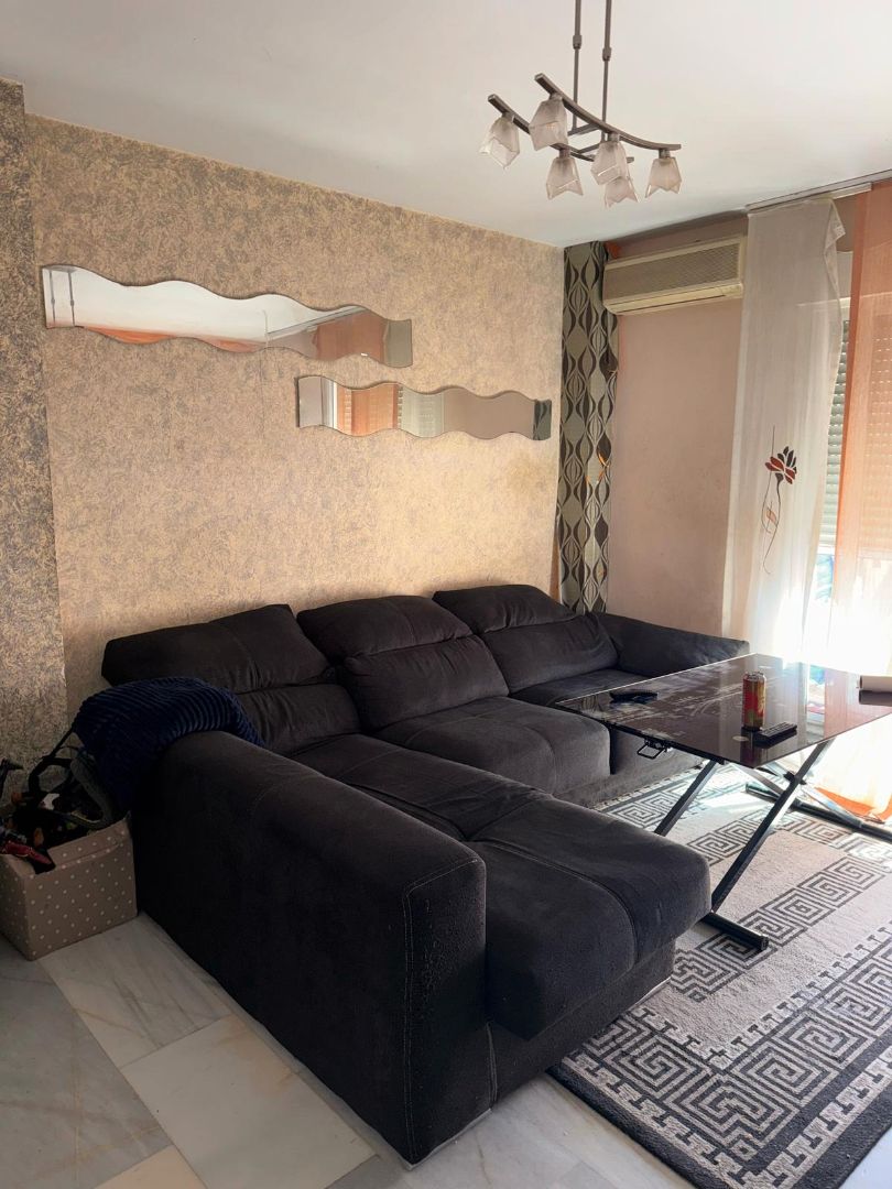 Living room of Flat for sale in Armilla  with Air Conditioner and Furnished