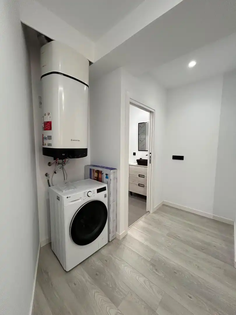 Study for rent in Murcia  with Air Conditioner, Terrace and Furnished