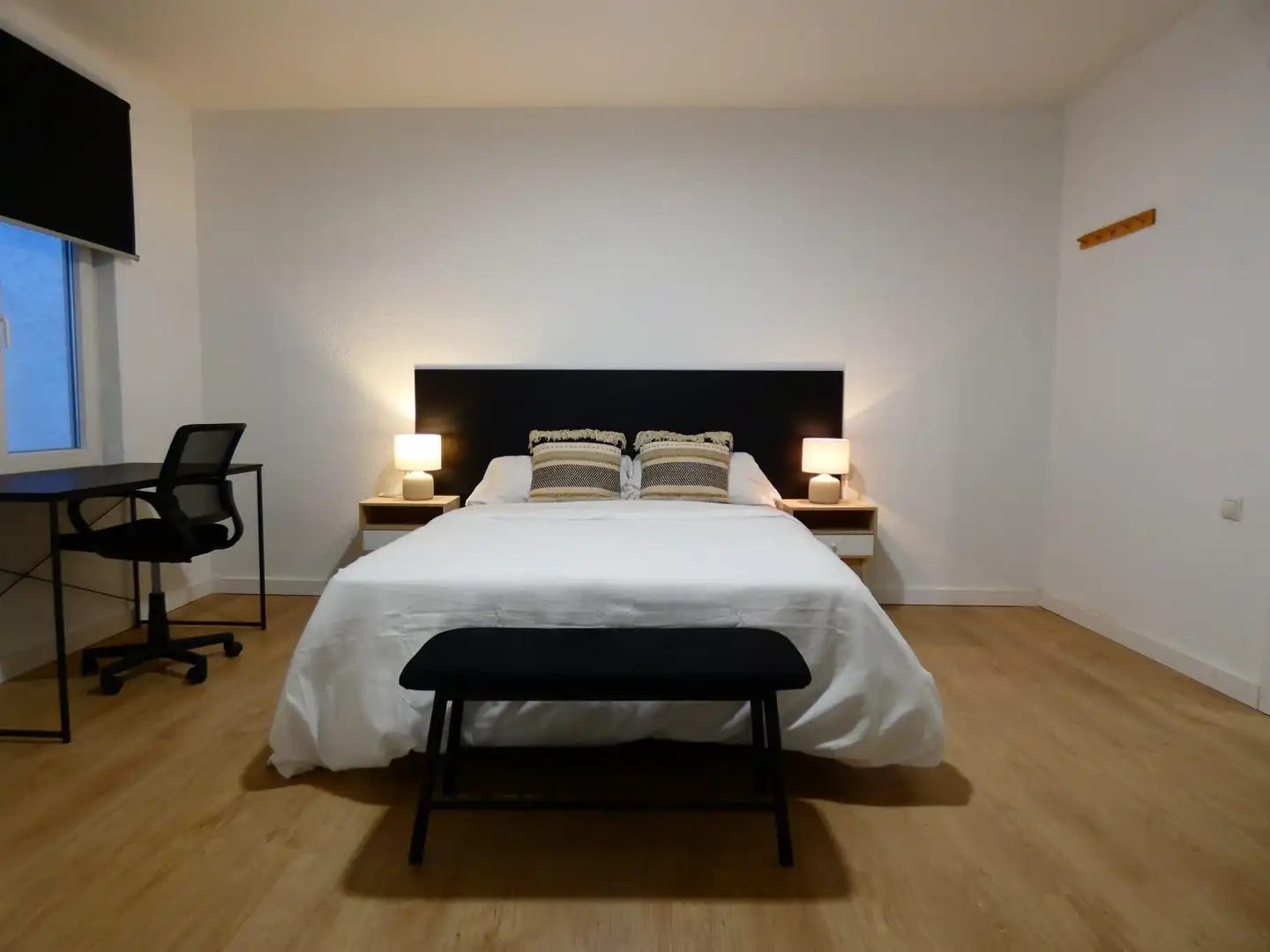 Zimmer in Calle de Eduardo Marquina, 14, Centro