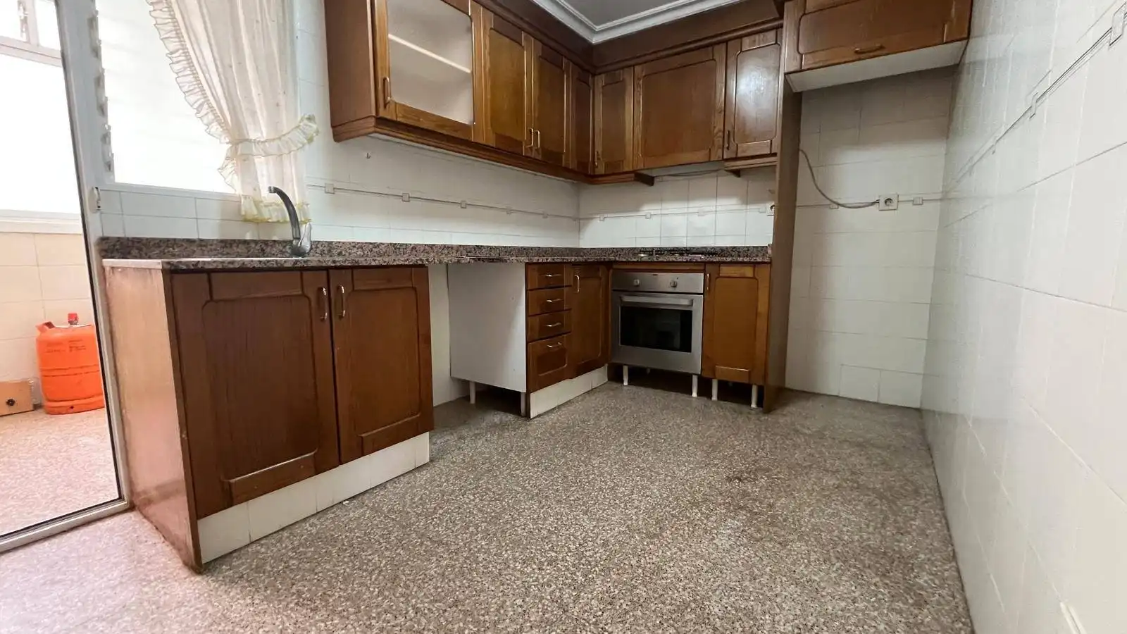 Cuina de Pis en venda en Elche / Elx amb Terrassa i Balcó