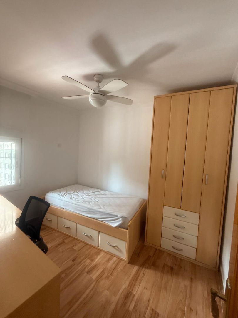 Bedroom of Flat to share in Málaga Capital  with Air Conditioner and Furnished