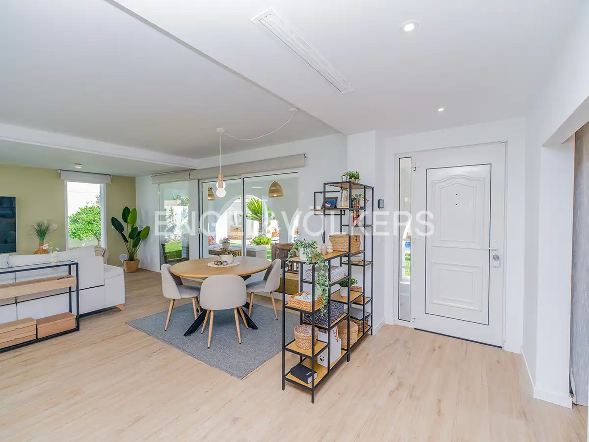 Sala de estar de Casa o chalet en venta en Sant Joan d'Alacant con Aire acondicionado, Calefacción y Jardín privado