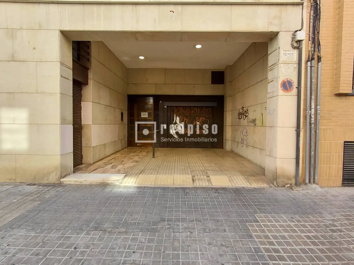 Vista exterior de Garatge en venda en Valencia
