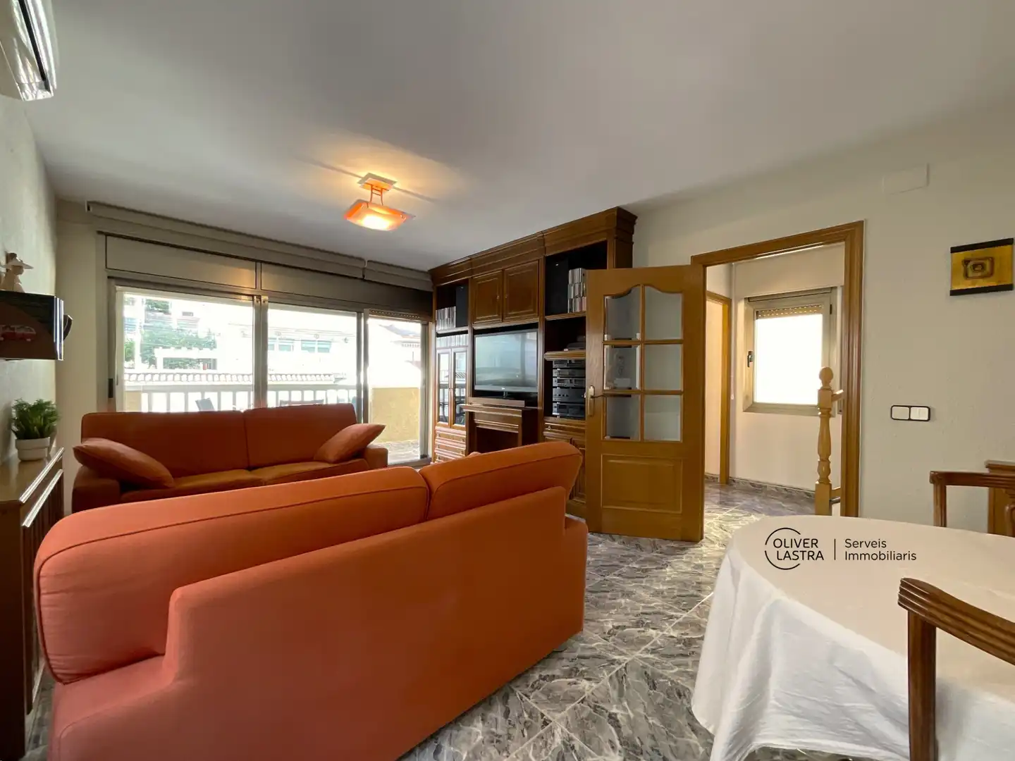 Sala de estar de Casa o chalet en venta en Sant Andreu de la Barca, Barcelona