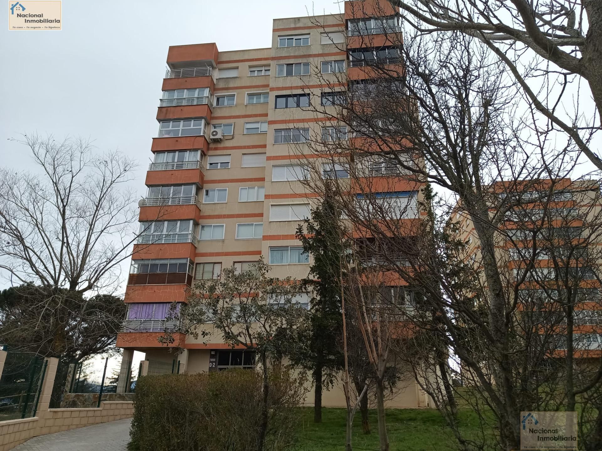 Vista exterior de Pis en venda en El Espinar amb Calefacció, Terrassa i Traster