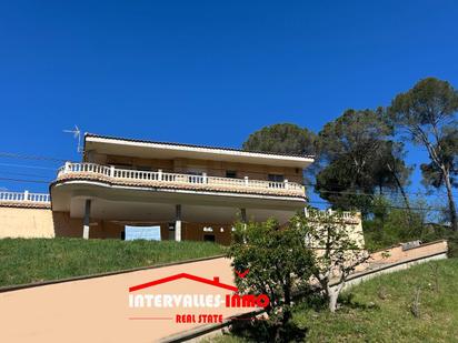 Exterior view of House or chalet for sale in Caldes de Montbui  with Heating, Private garden and Terrace