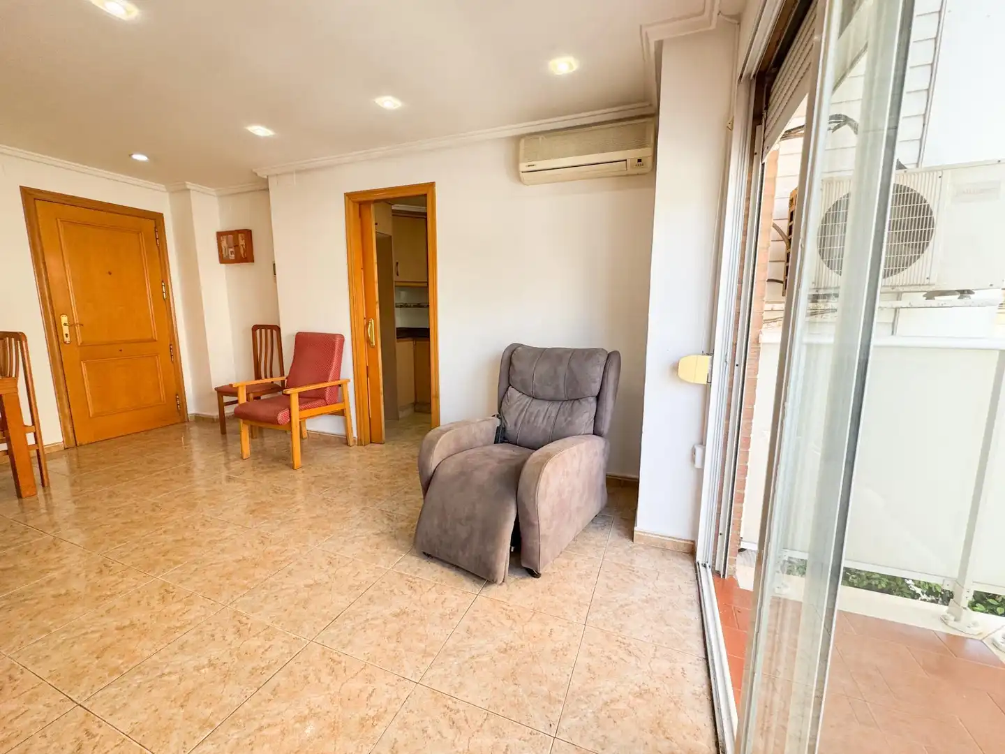 Sala de estar de Piso en venta en Valencia con Aire acondicionado y Balcón