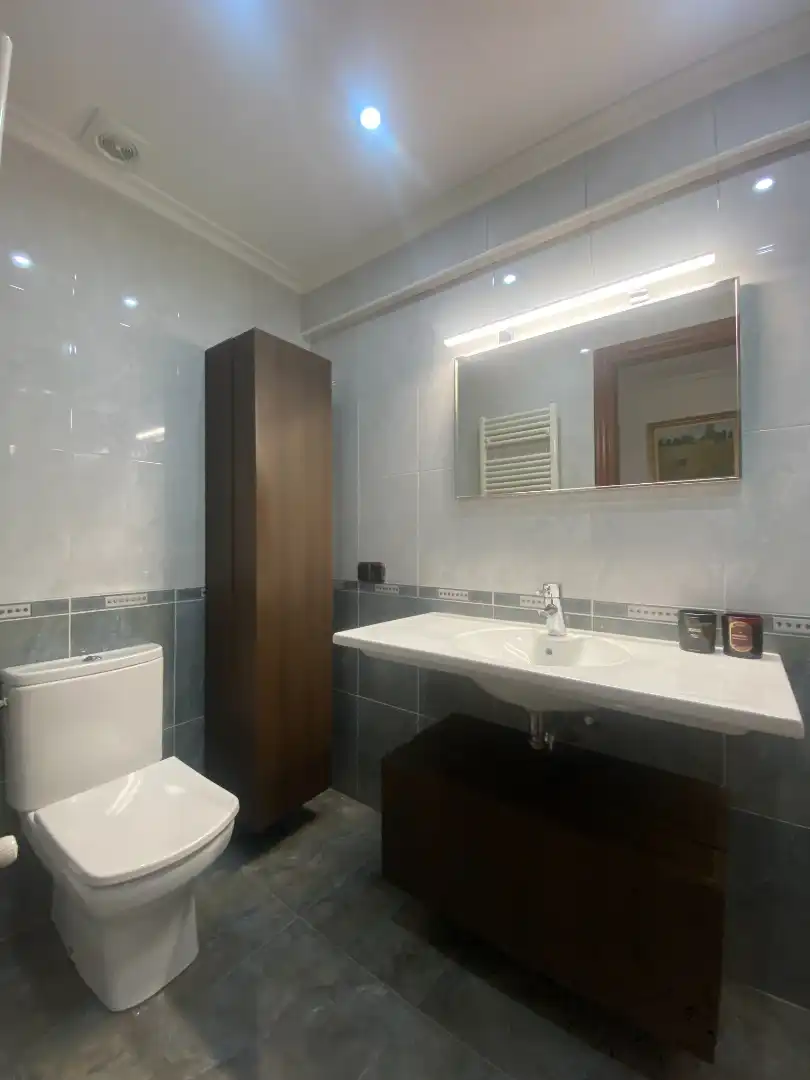 Baño de Piso en venta en Aretxabaleta con Trastero, Amueblado y Balcón