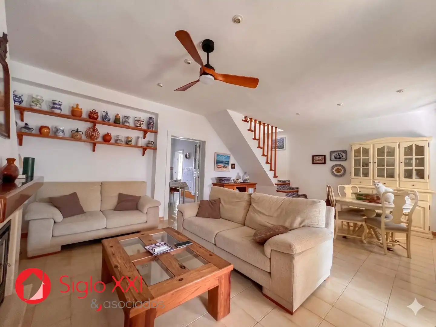 Wohnzimmer von Einfamilien-Reihenhaus zum Verkauf in Castellón de la Plana / Castelló de la Plana mit Klimaanlage, Heizung und Terrasse