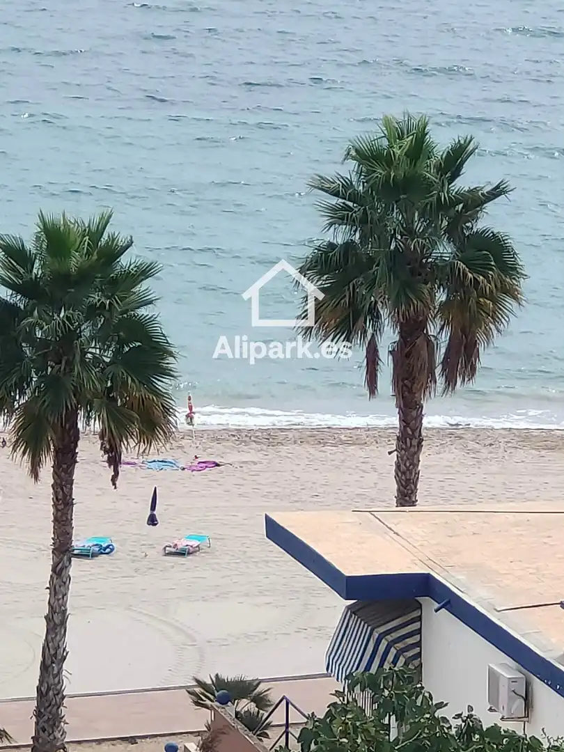 Vista exterior de Pis en venda en Villajoyosa / La Vila Joiosa amb Aire condicionat, Terrassa i Traster