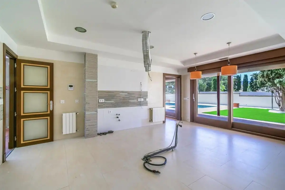 Cocina de Casa o chalet en venta en L'Alfàs del Pi con Aire acondicionado, Jardín privado y Terraza