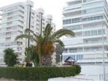 Flat with pool to rent in Carrer dels Lleons 2