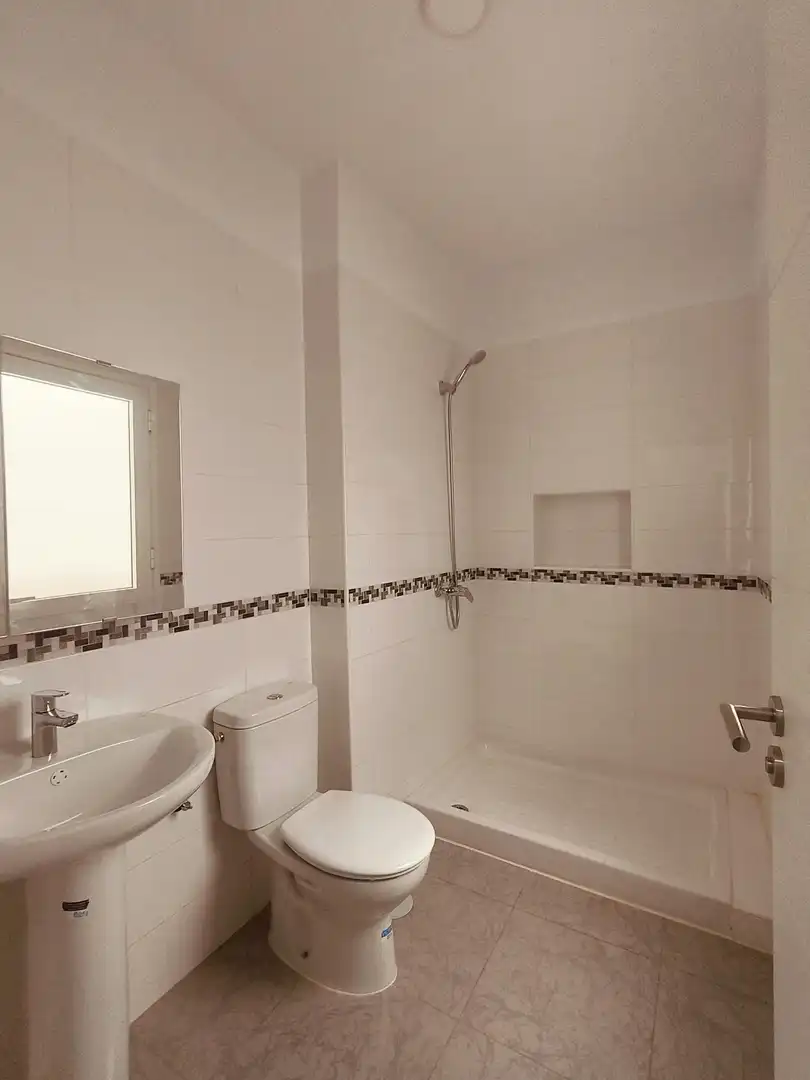 Flat for rent in Calle Calle Rafael Alberti, Guargacho