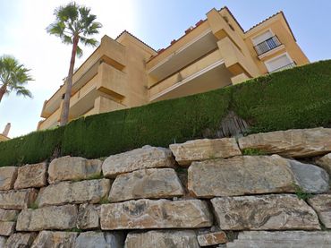 Flat with pool for sale in Calle Amatista 1
