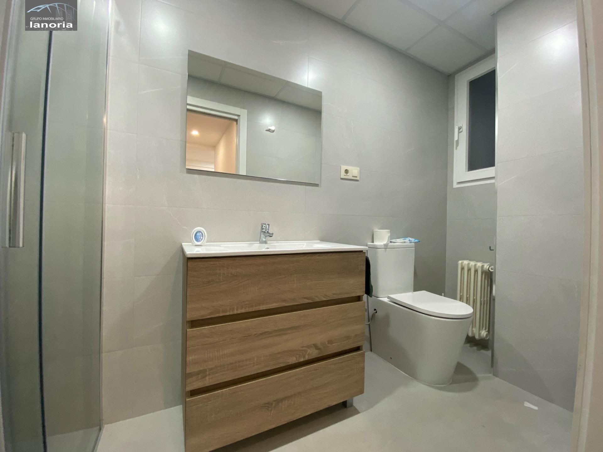 Apartament de lloguer a Calle FERIA, Feria