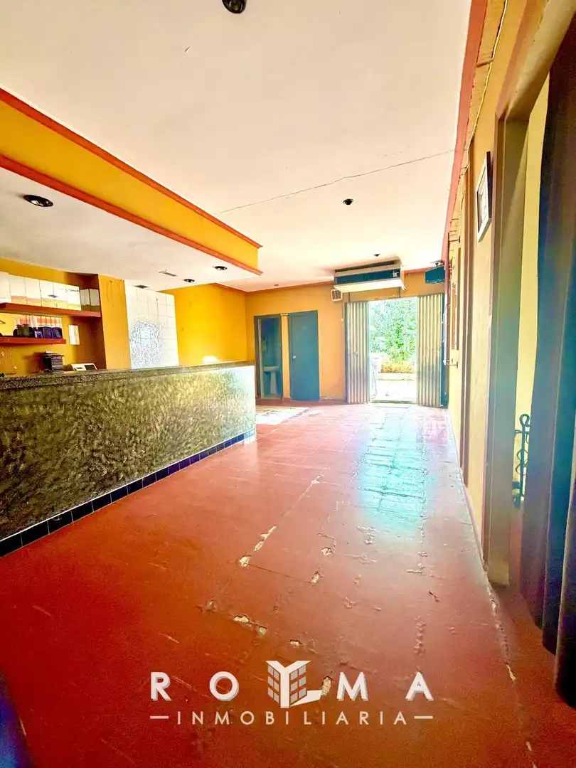 Casa adosada en venda en Dos Hermanas amb Aire condicionat i Calefacció