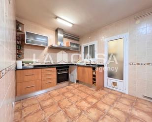 Kitchen of Flat for sale in Santa Coloma de Gramenet