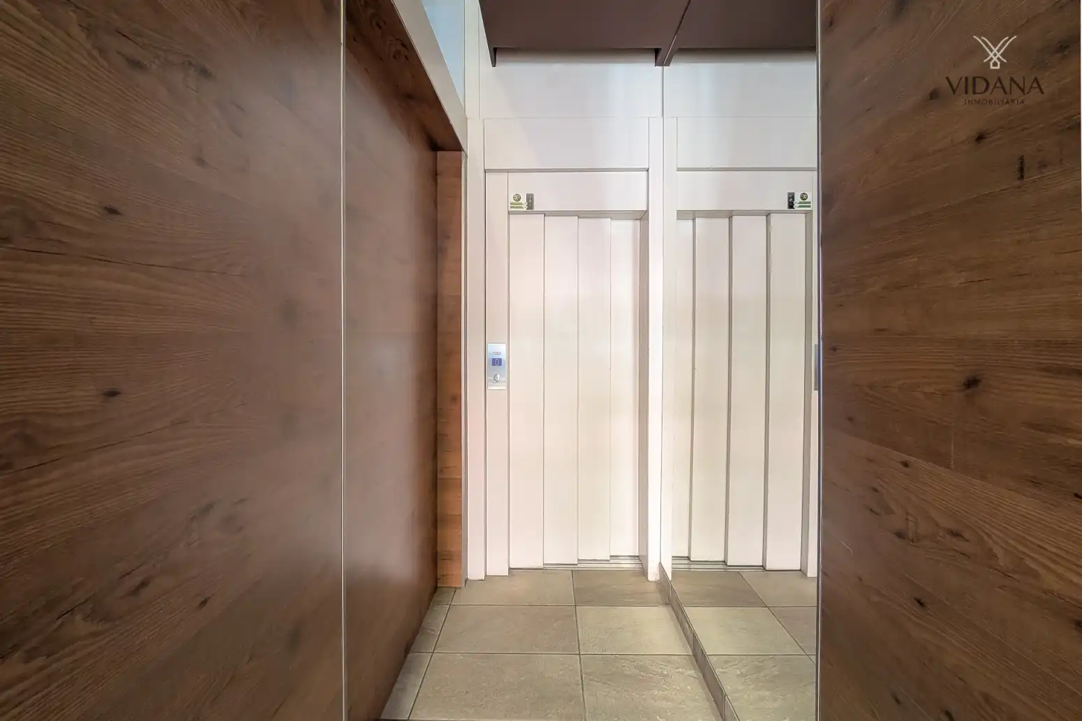 Piso en venta en  Pamplona / Iruña con Calefacción, Parquet y Terraza