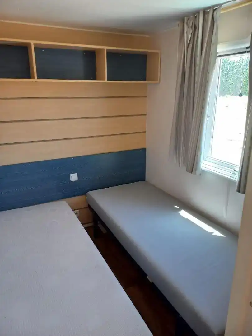 Habitación de Planta baja en venta en Cuenca Capital con Aire acondicionado