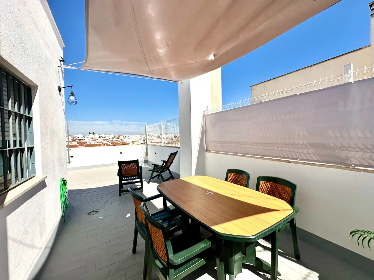 Terrassa de Casa adosada en venda en Lepe amb Aire condicionat, Terrassa i Traster