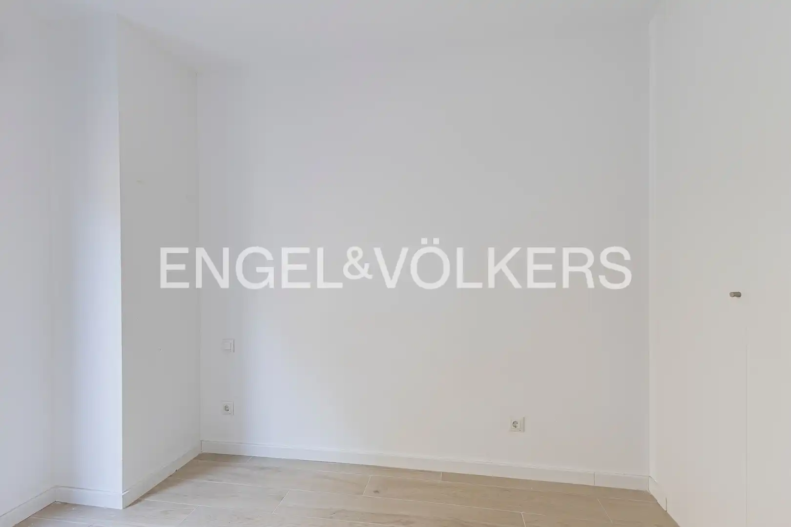 Piso de alquiler en Juan de la Hoz, Guindalera