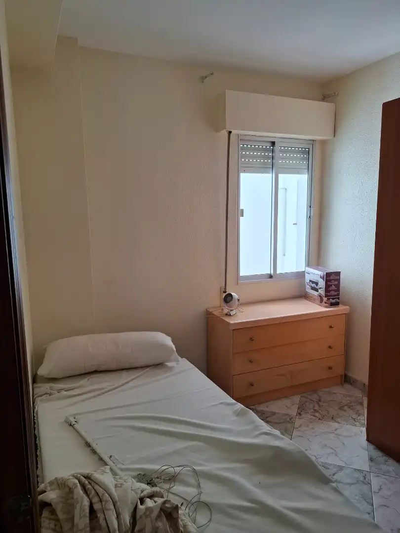 Bedroom of Flat for sale in Sevilla  with Air Conditioner, Terrace and Furnished