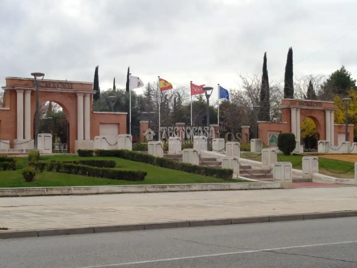 Vista exterior de Piso en venta en Pinto con Aire acondicionado, Calefacción y Parquet