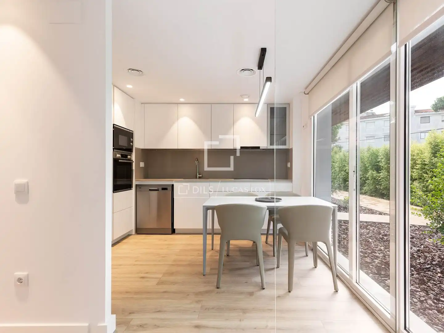 Cocina de Casa o chalet de alquiler en Gavà con Aire acondicionado, Calefacción y Jardín privado