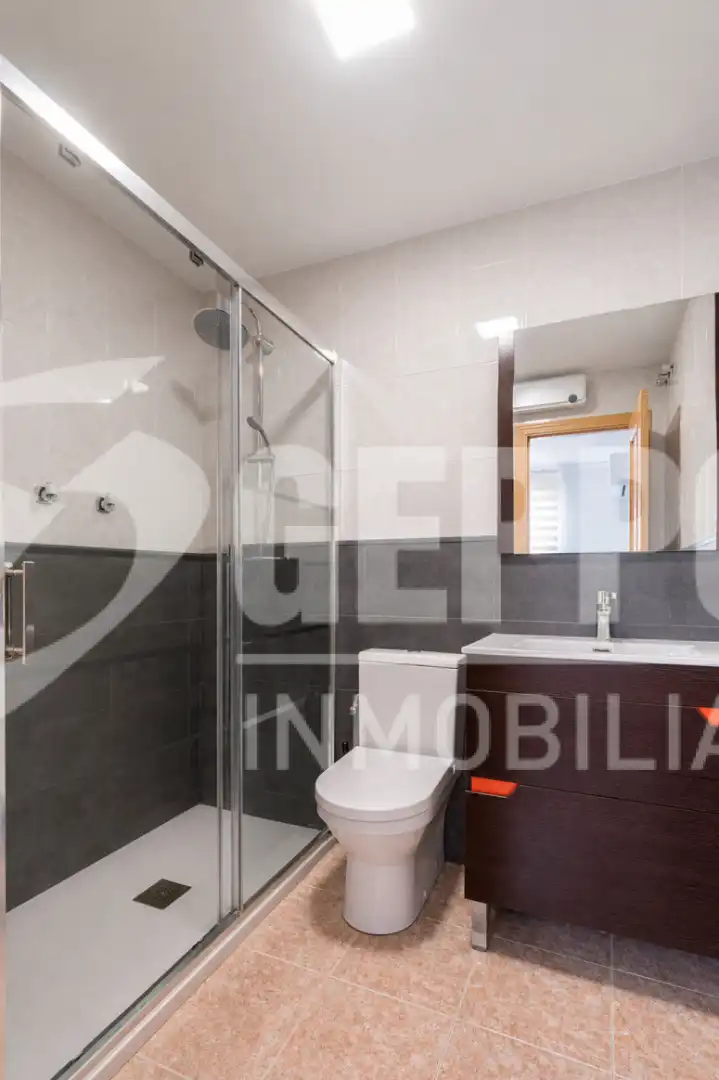 Baño de Dúplex en venta en Villalbilla con Aire acondicionado