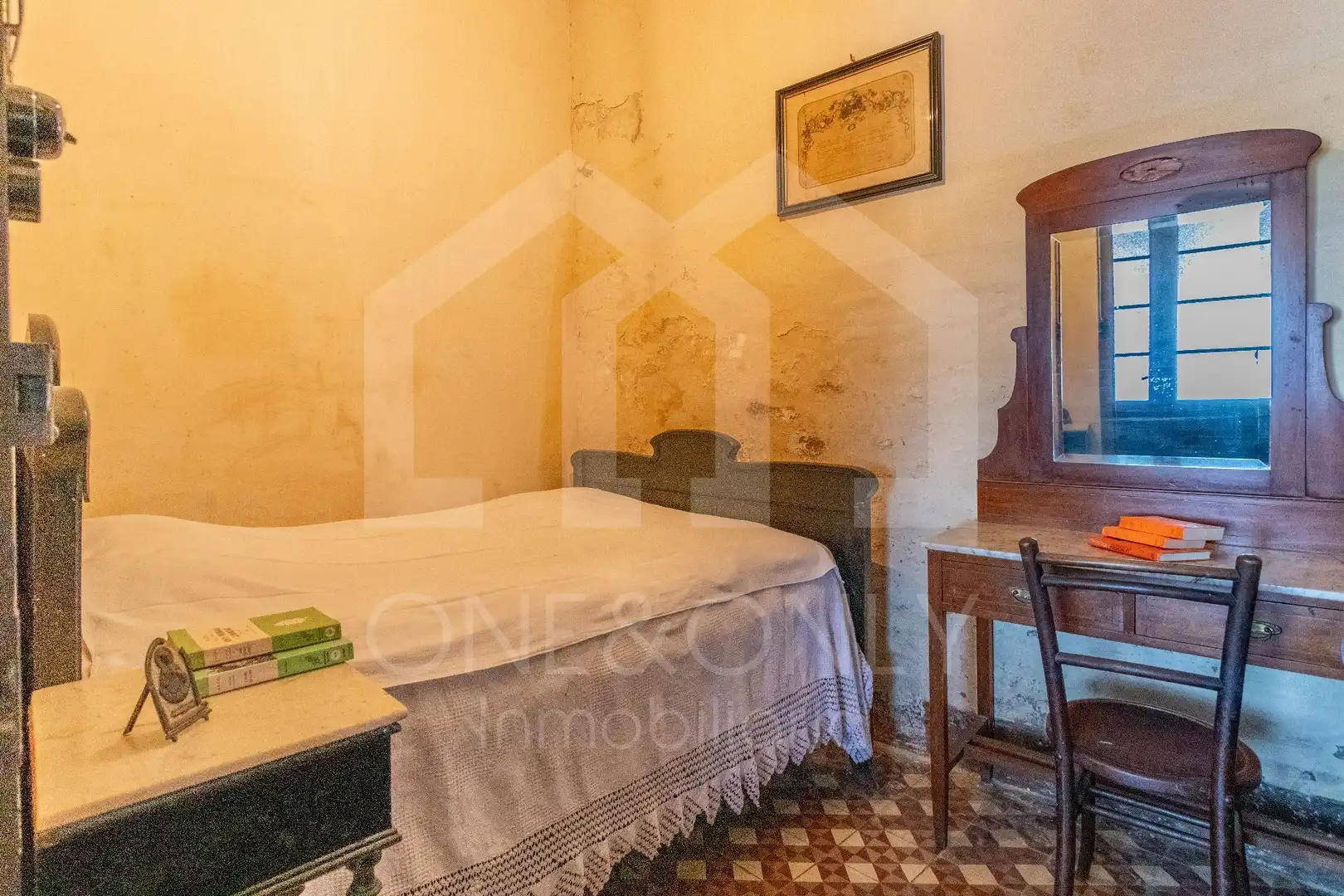 Dormitori de Casa o xalet en venda en Móra d'Ebre amb Terrassa i Traster