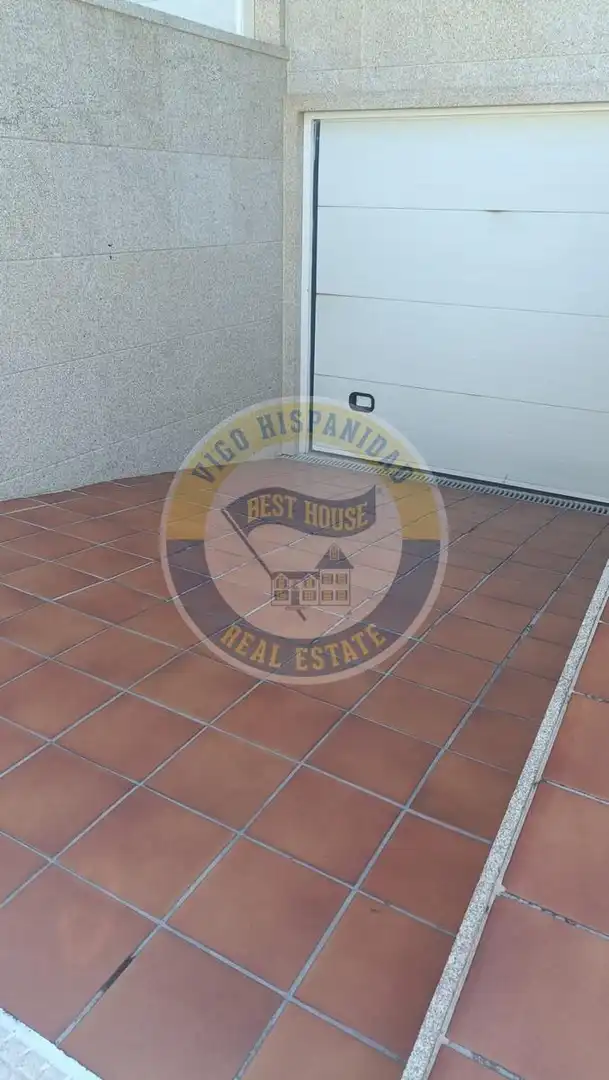 Casa adosada en venda a undefined Residencial Candeán, Cabral - Candeán