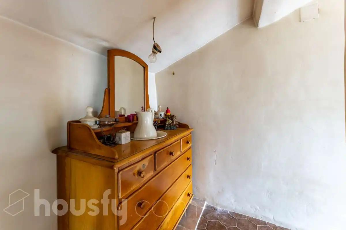 Dormitori de Casa o xalet en venda en Torrelles de Foix amb Aire condicionat, Calefacció i Jardí privat