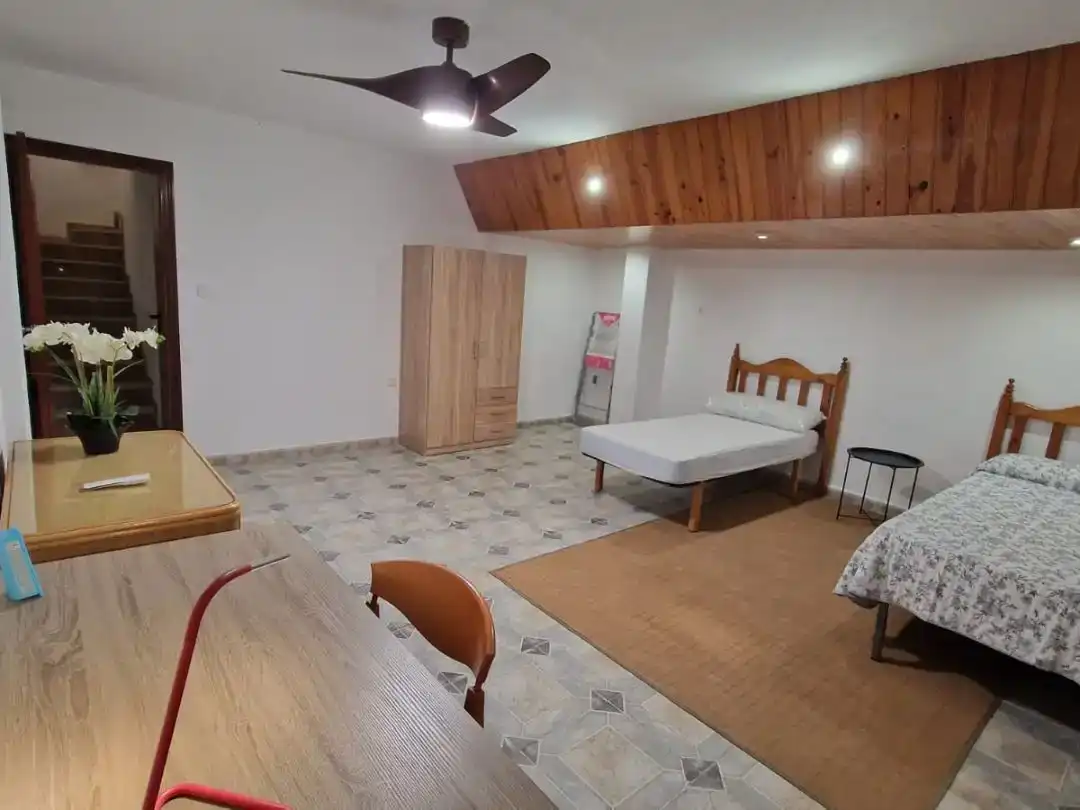 Wohnung zur Miete in Cartagena mit Klimaanlage, Privatgarten und Möbliert