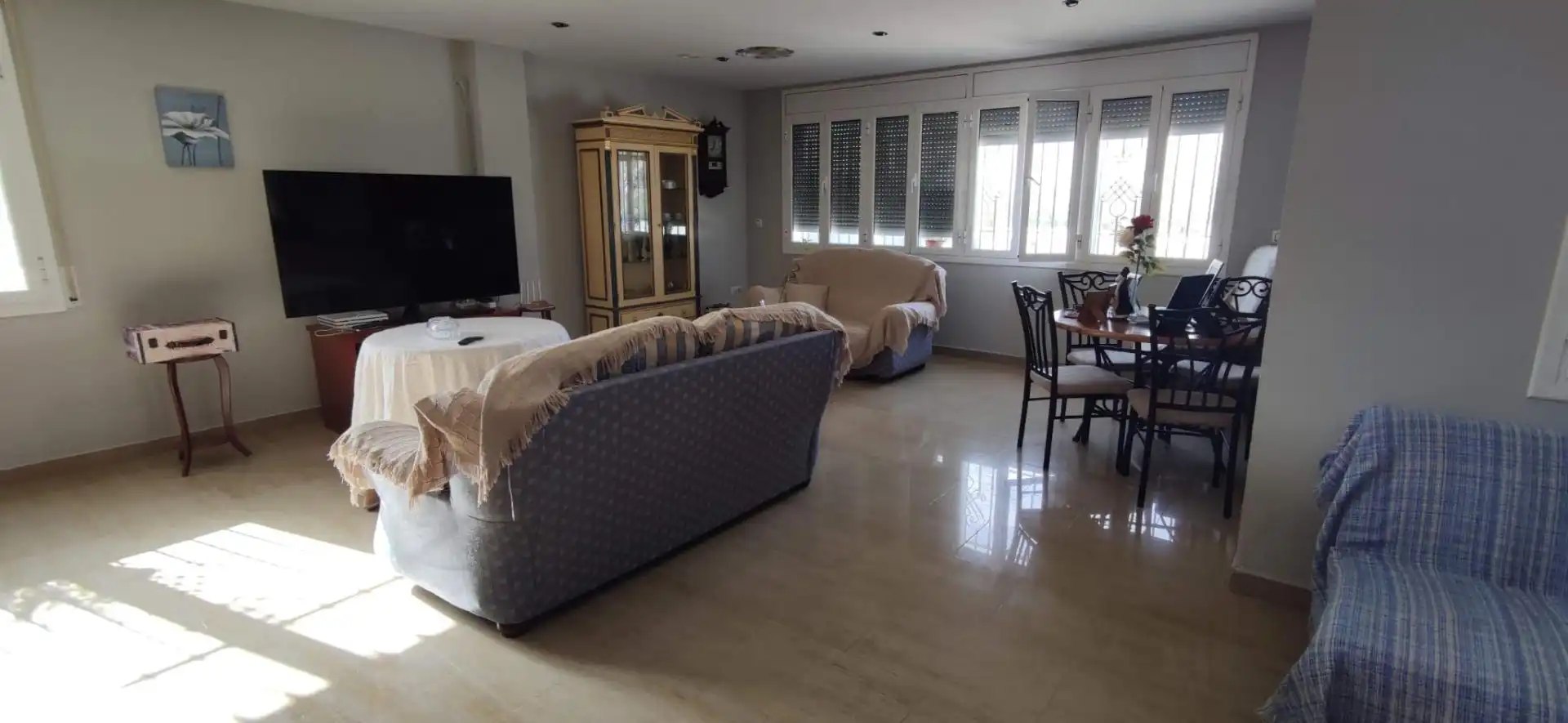 Maison avec piscine à vendre à Poleares