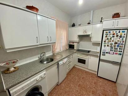 Kitchen of Duplex for sale in Cifuentes