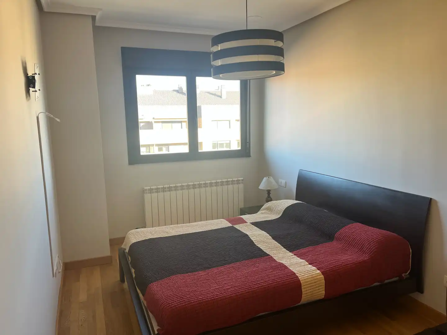 Bedroom of Attic for rent in  Logroño  with Air Conditioner, Heating and Parquet flooring