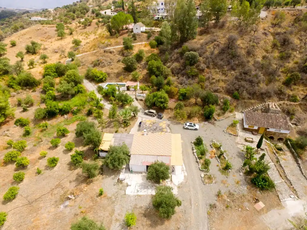 Casa rústica con piscina en venta en Guaro, imagen 16