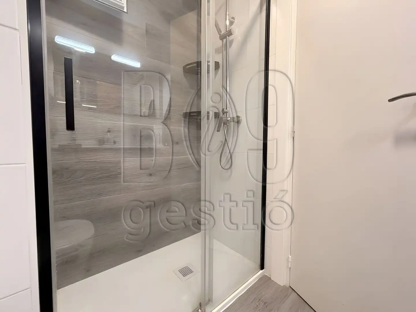 Baño de Piso en venta en Valls con Aire acondicionado y Terraza
